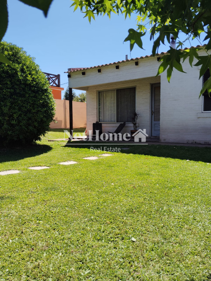 Casa ID.998 - Casa en La Coronilla, Barrio Capacho, moderna, nueva Rocha