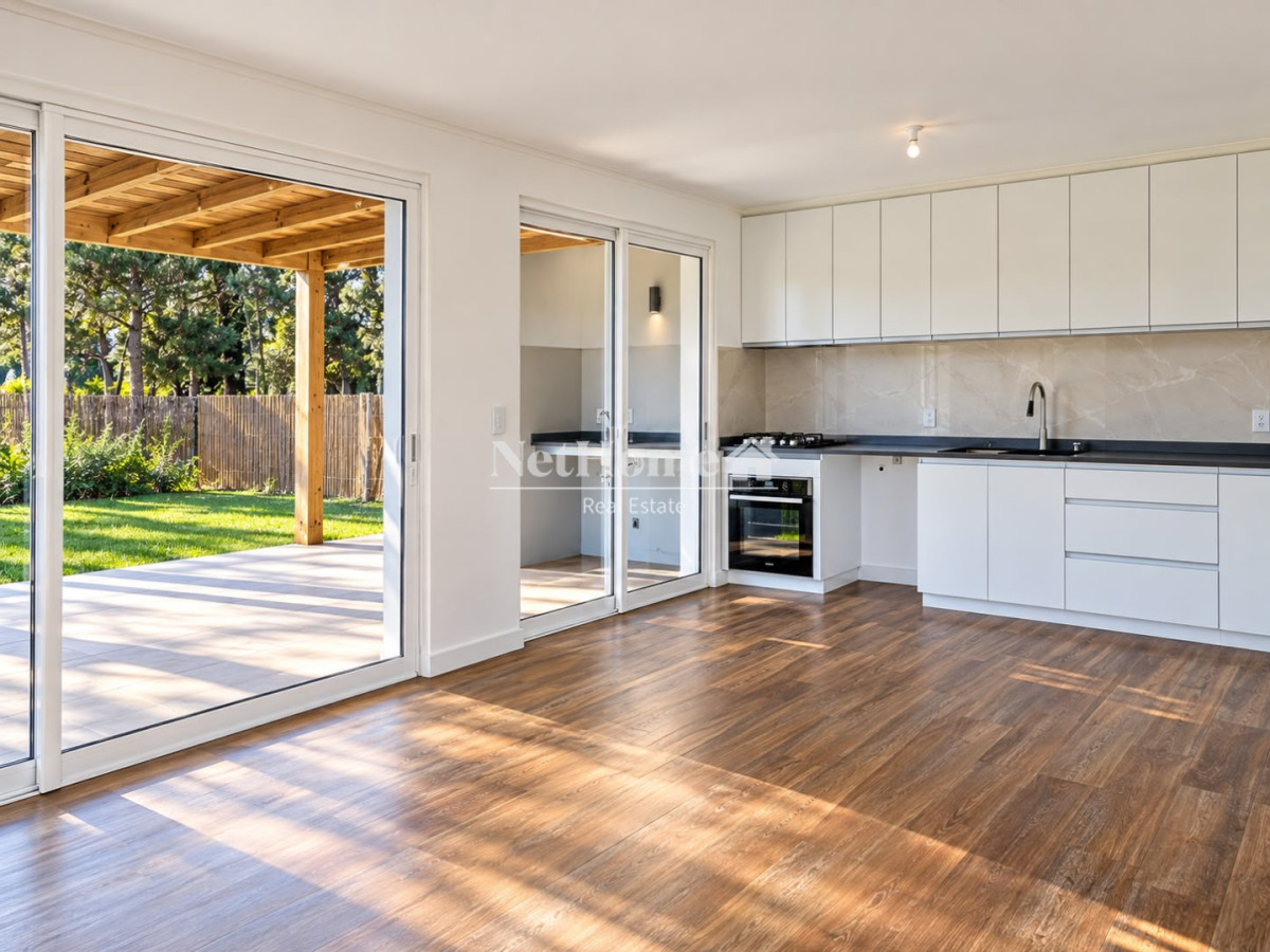 Casa ID.1150 - Casa a estrenar de 3 dormitorios en Jardines de Córdoba - Punta del Este