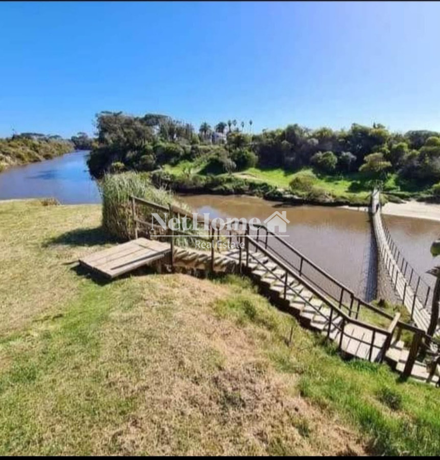 Casa ID.968 - 4 casas en un solo padron - La Coronilla Rocha