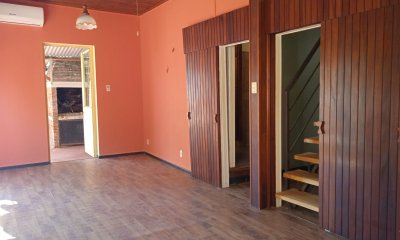 Venta, Apartamento Céntrico con Terraza, 3 dormitorios, Atlàntida ap188