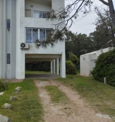 Venta, Apartamento 2 Dormitorios, Frente al mar, Atlántida