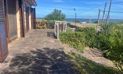 Venta, Casa 3 Dormitorios, 2 Baños, a pasos del Mar, Atlántida Pinares