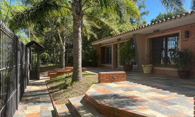 Venta, Casa 3 dormitorios y 2 baños, con piscina y barbacoa, Parque del plata