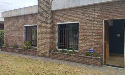 Venta, Casa y Apartamento a 200 metros del Mar, Atlàntida 862