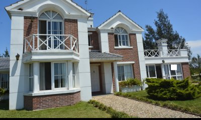 Venta, Excelente Propiedad, 4 Dormitorios, Ubicación Privilegiada - Colinas de Carrasco CA704