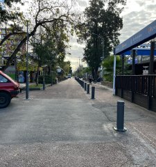 Venta, Local en plena zona comercial en el centro de Atlántida