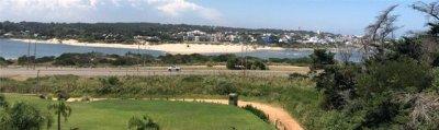 Apartamento en venta y alquiler temporario Playa Brava 3 dormitorios
