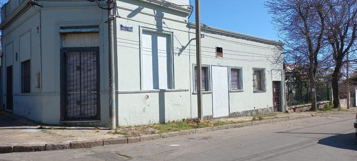 Casa ID.127 - Venta casa local comercial acepta  banco