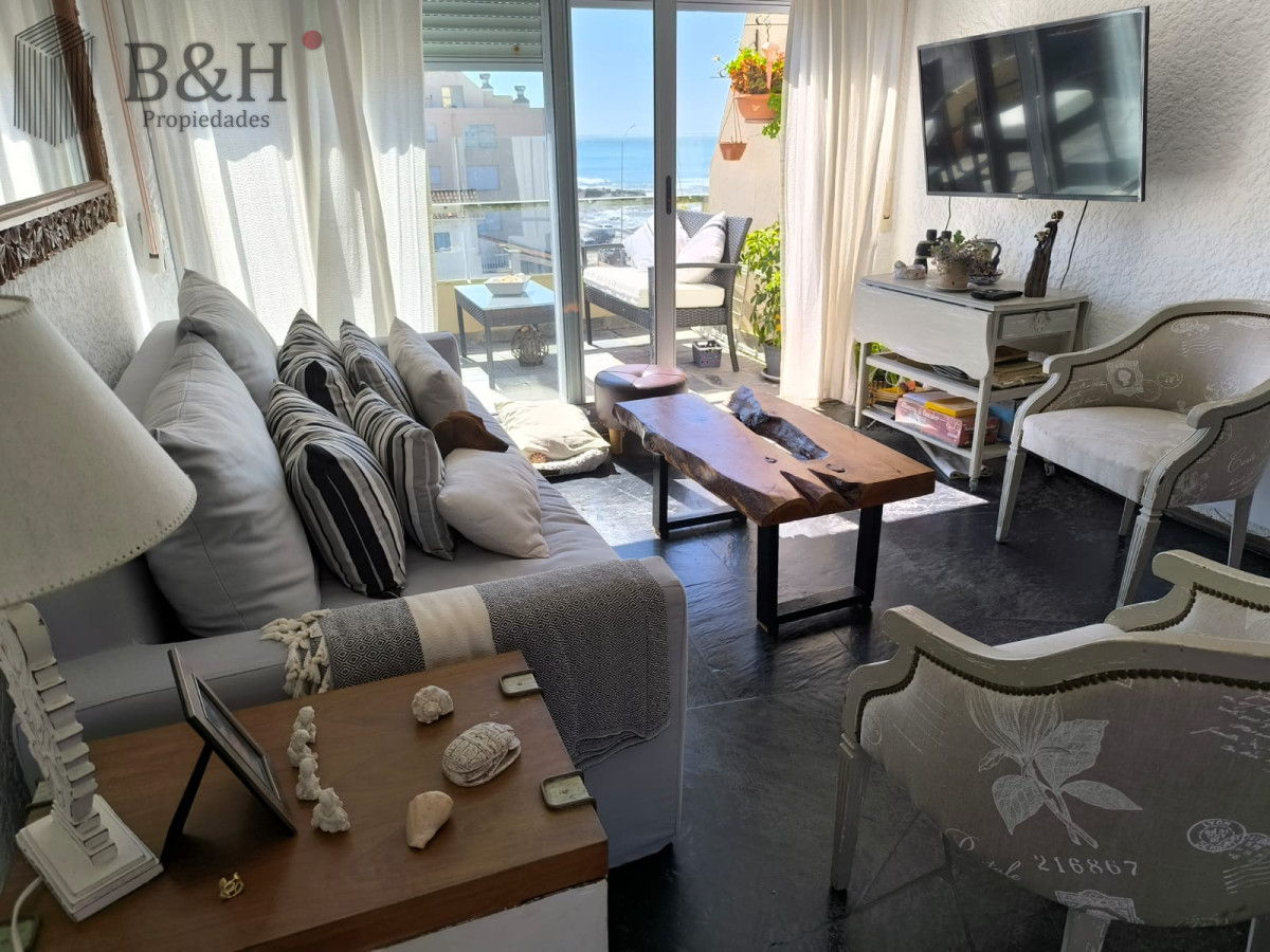 Apartamento ID.4689 - VENTA Apto 2 dormitorios en Península, vista al mar Orientación Norte