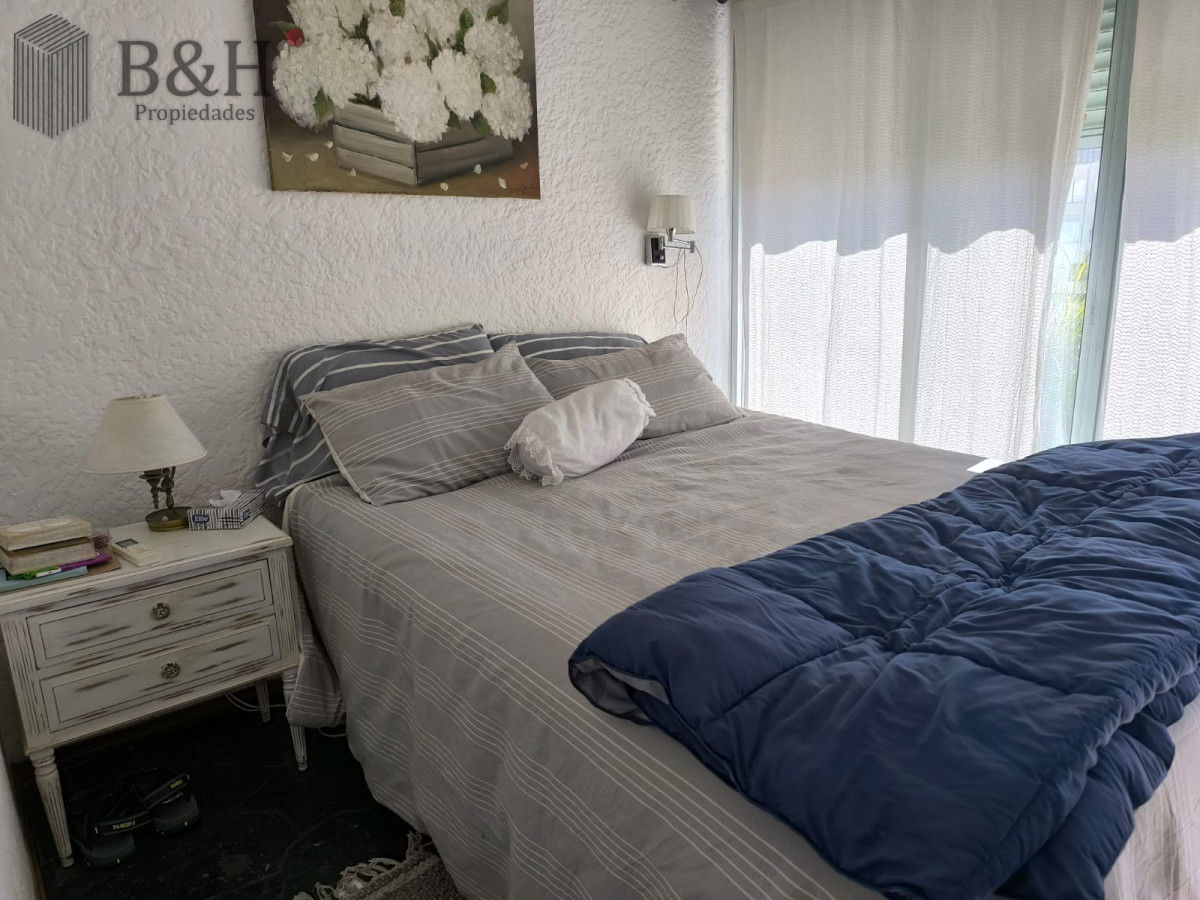 Apartamento ID.4689 - VENTA Apto 2 dormitorios en Península, vista al mar Orientación Norte