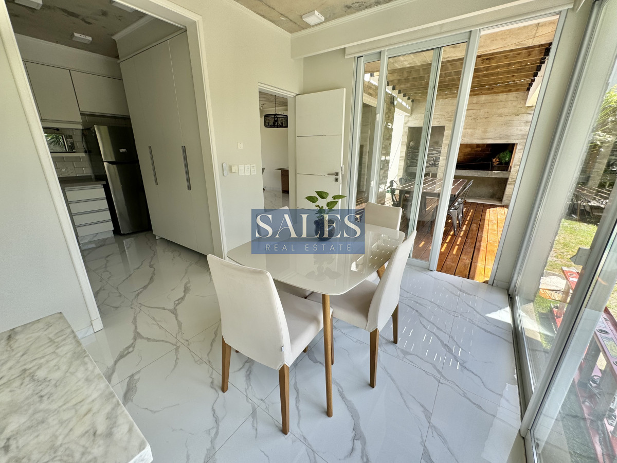 Casa ID.1417 - Espectacular casa moderna 3 dormitorios Jardines de Cordoba, Punta del Este