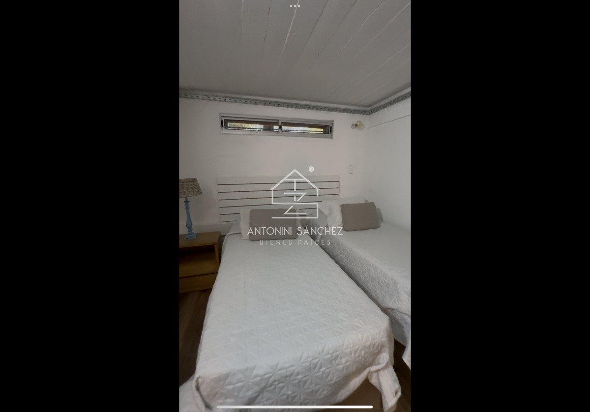 Casa ID.2899 - VENTA Gran casa en Punta Ballena a una cuadra de la playa