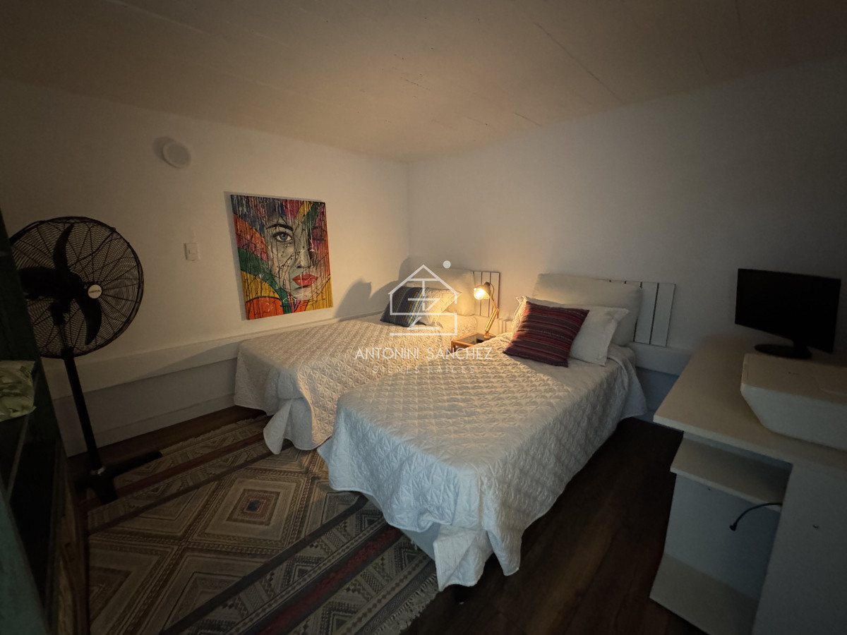 Casa ID.2899 - VENTA Gran casa en Punta Ballena a una cuadra de la playa