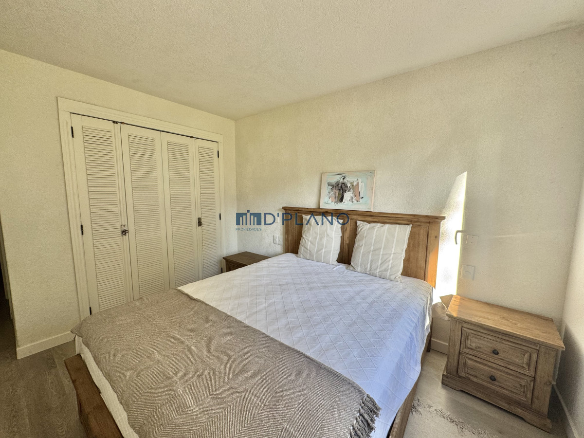 Apartamento ID.56 - Alquiler anual 2 dormitorios en Rincón del Indio, Complejo cerrado con amenities