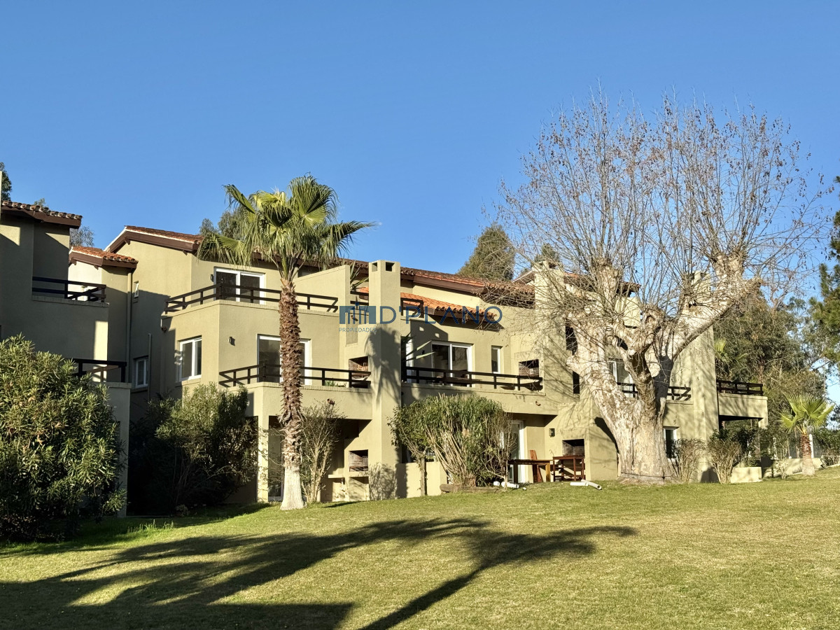 Apartamento ID.56 - Alquiler anual 2 dormitorios en Rincón del Indio, Complejo cerrado con amenities