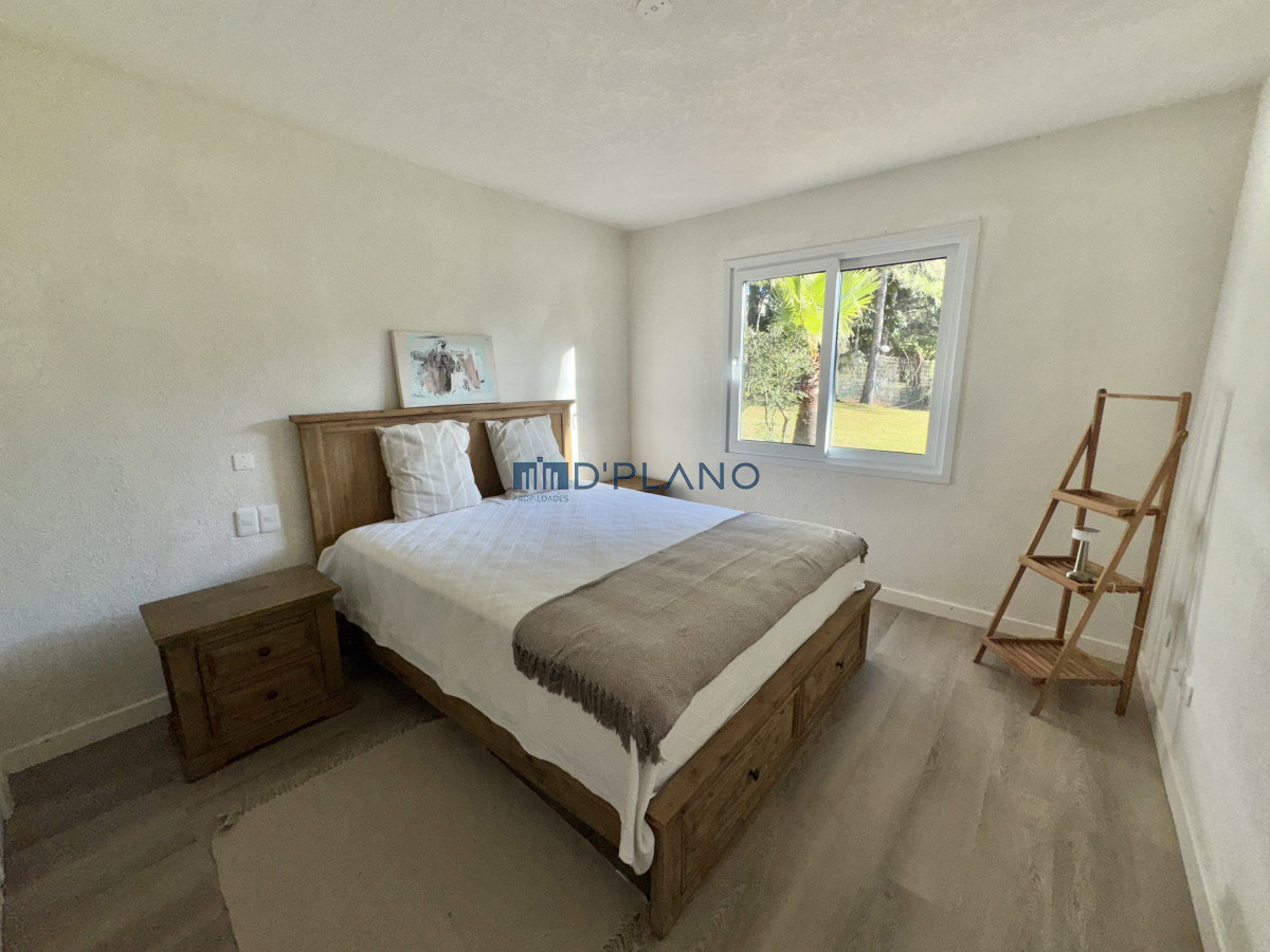 Apartamento ID.56 - Alquiler anual 2 dormitorios en Rincón del Indio, Complejo cerrado con amenities