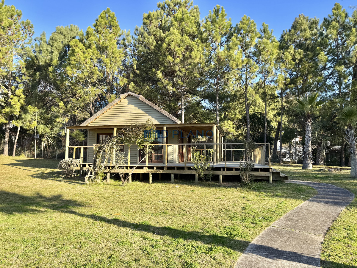 Apartamento ID.56 - Alquiler anual 2 dormitorios en Rincón del Indio, Complejo cerrado con amenities