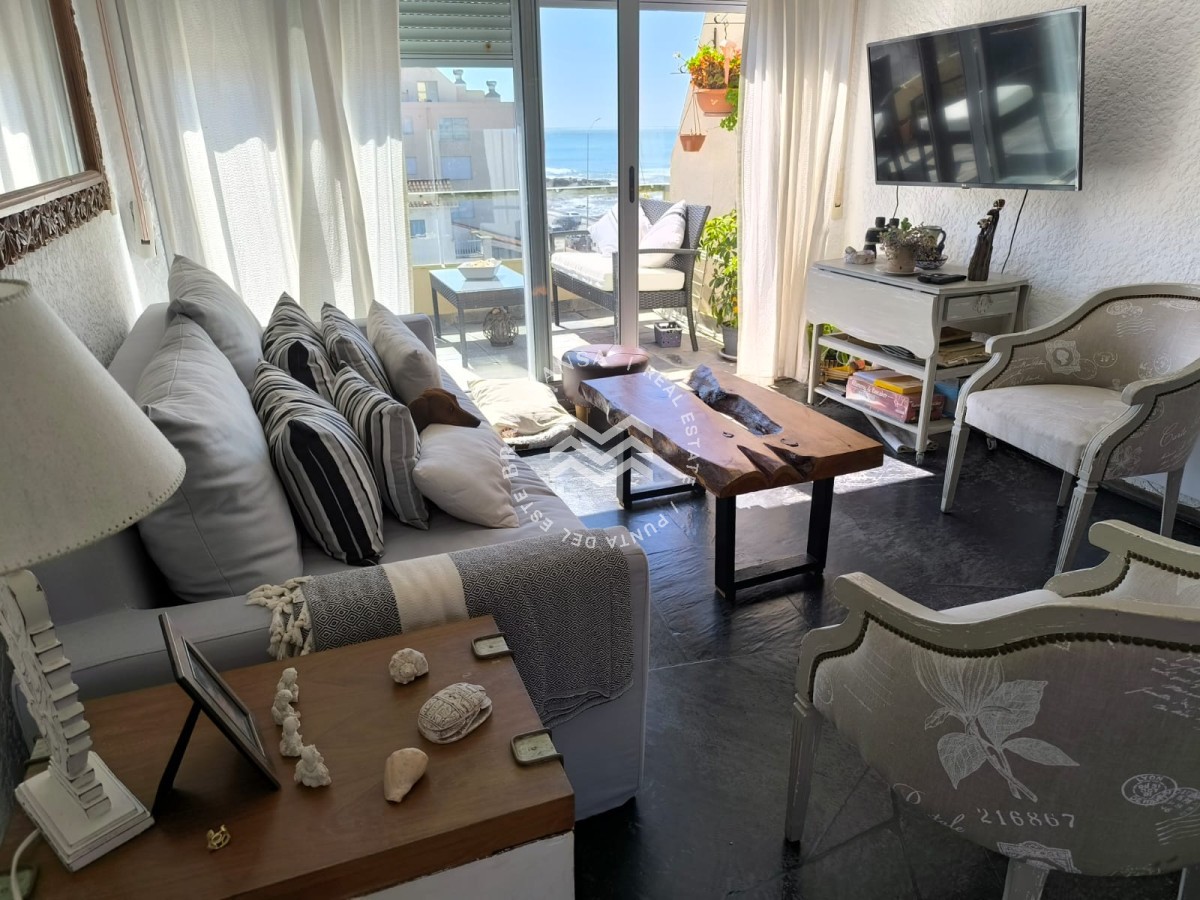 Apartamento ID.477 - VENTA Apto 2 dormitorios en Península, vista al mar Orientación Norte