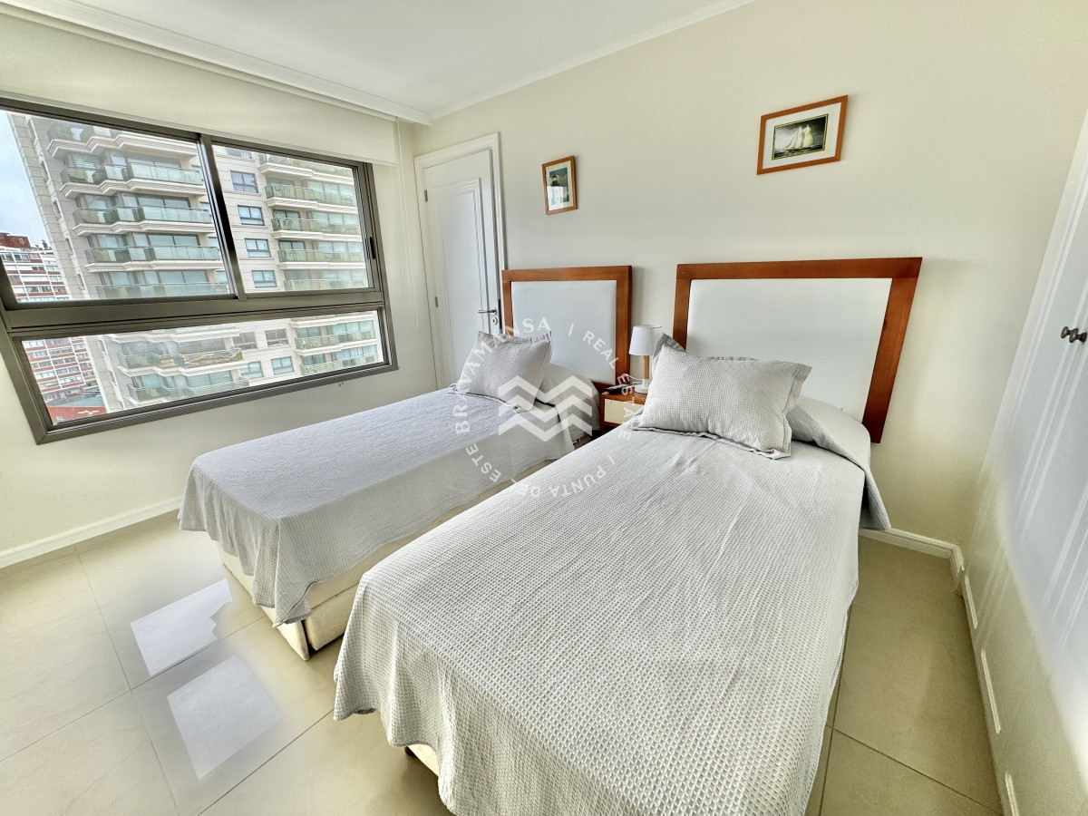Apartamento ID.132 - VENTA Imperiale II Apto 3 dormitorios en suite Punta del Este