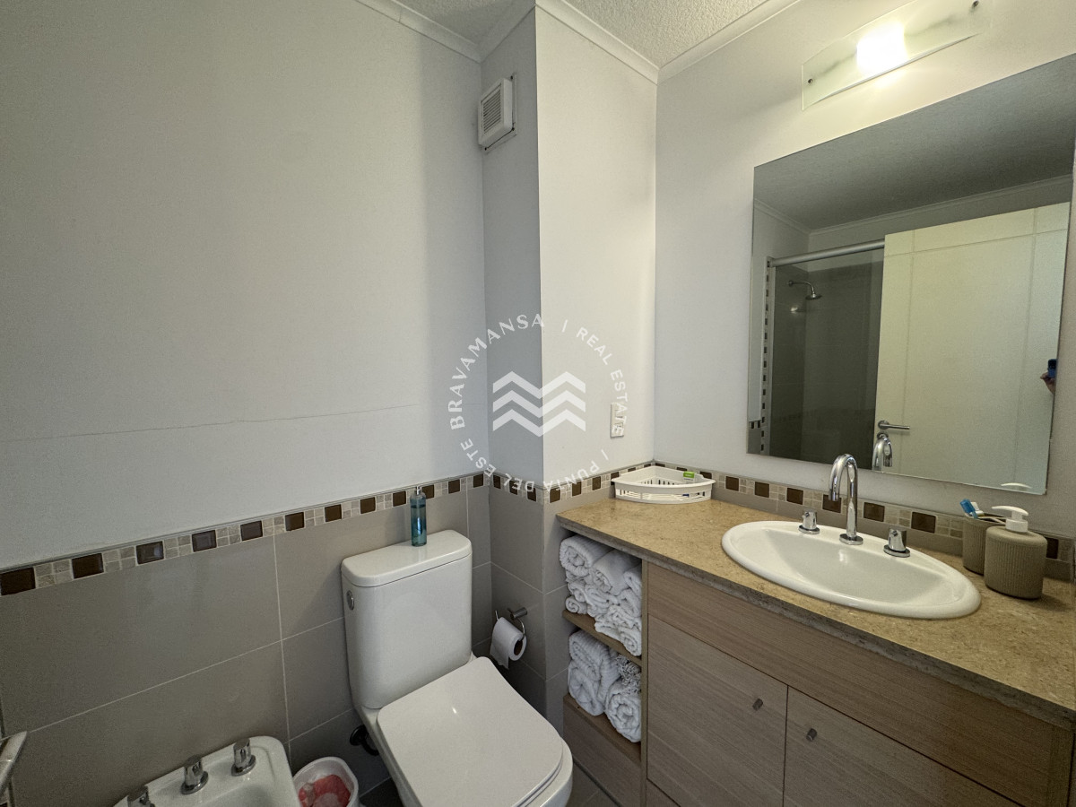 Apartamento ID.662 - VENTA Hermoso apartamento de 3 suites en Ocean Drive, excelente estado