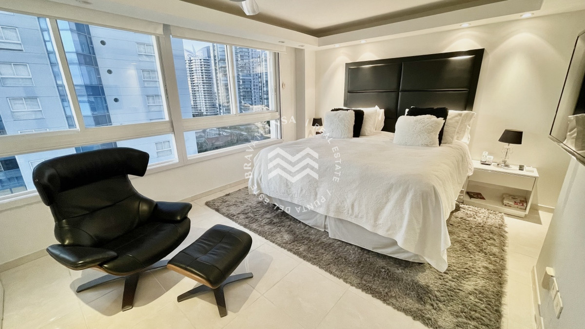 Apartamento ID.15 - Imponente apartamento en Millenium Tower, primera línea. Gran vista al mar