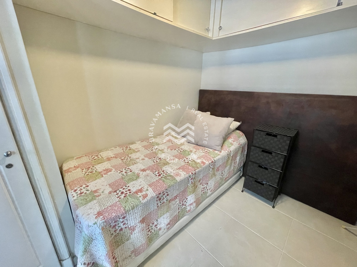 Apartamento ID.124 - Gran apartamento 4 dormitorios en suite y servicio en primera línea Punta del Este, Playa Mansa
