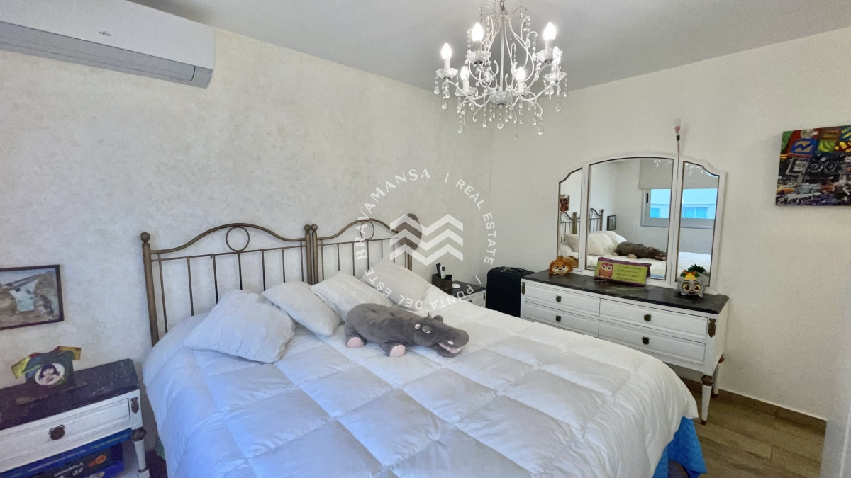 Apartamento ID.13 - Gran apartamento en el Puerto de Punta del Este con vista al Mar