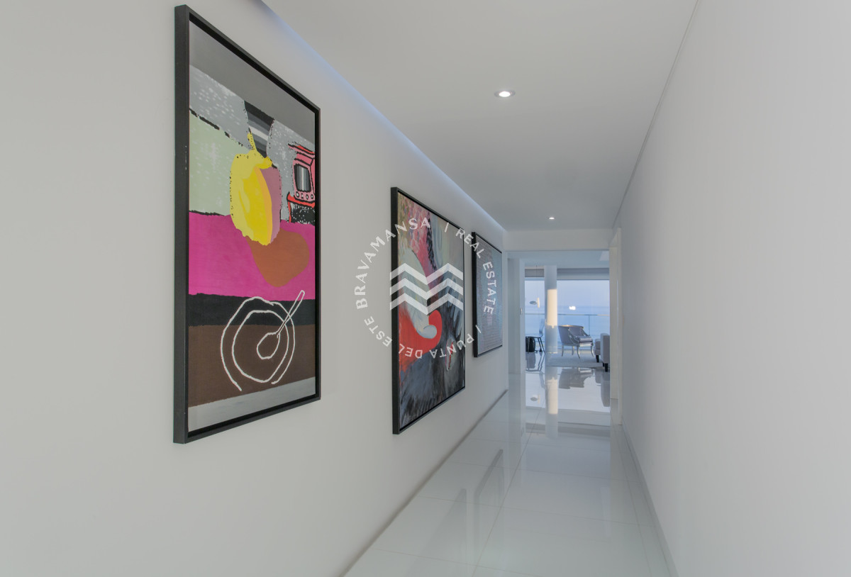 Apartamento ID.148 - LUJOSO PENTHOUSE DUPLEX en Playa Brava, primera línea Parada 31