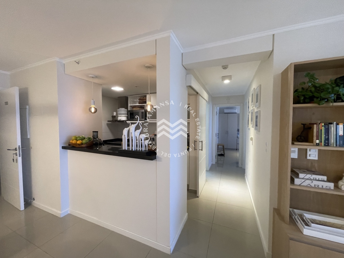 Apartamento ID.101 - VENTA 2 dormitorios con vista al mar en Playa Brava