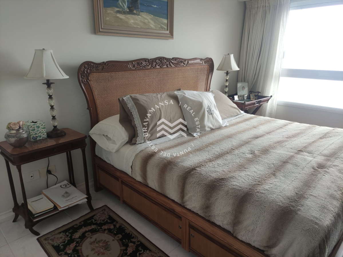 Apartamento ID.390 - VENTA Primera línea Coral Tower 3 dormitorios y servicio 