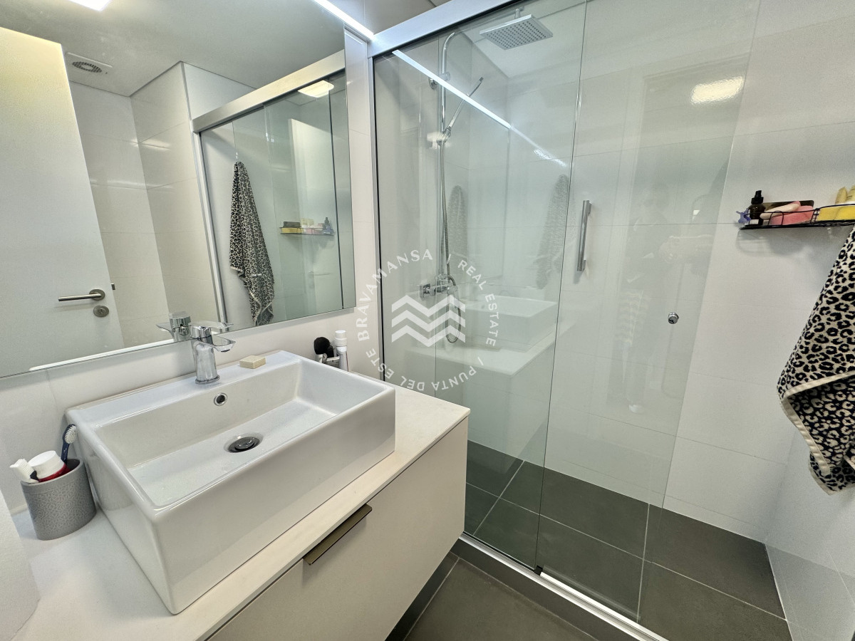 Apartamento ID.411 - ALQUILER ANUAL 1 dormitorio piso alto, moderno