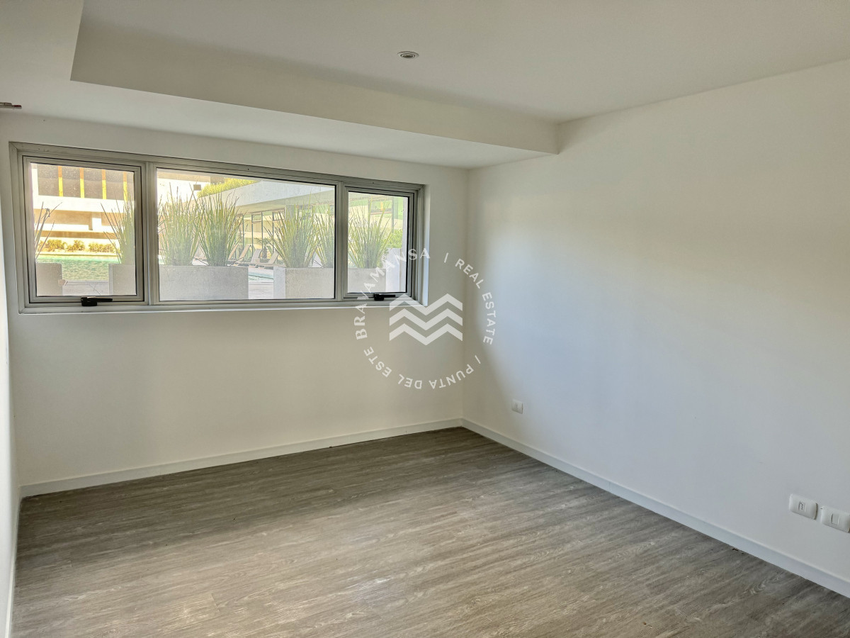 Apartamento ID.421 - Amplio apartamento 1 dormitorio en VENTA Av Roosevelt