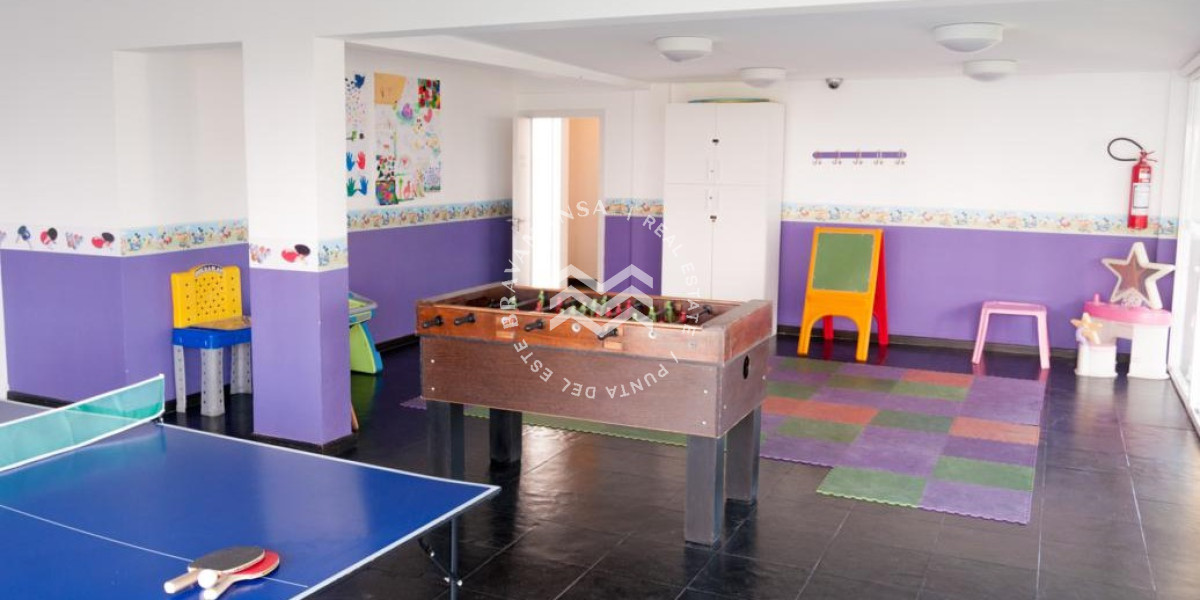 Apartamento ID.63 - VENTA Apto en Punta del Este 3 dormitorios 2 baños. Balcón con parrillero