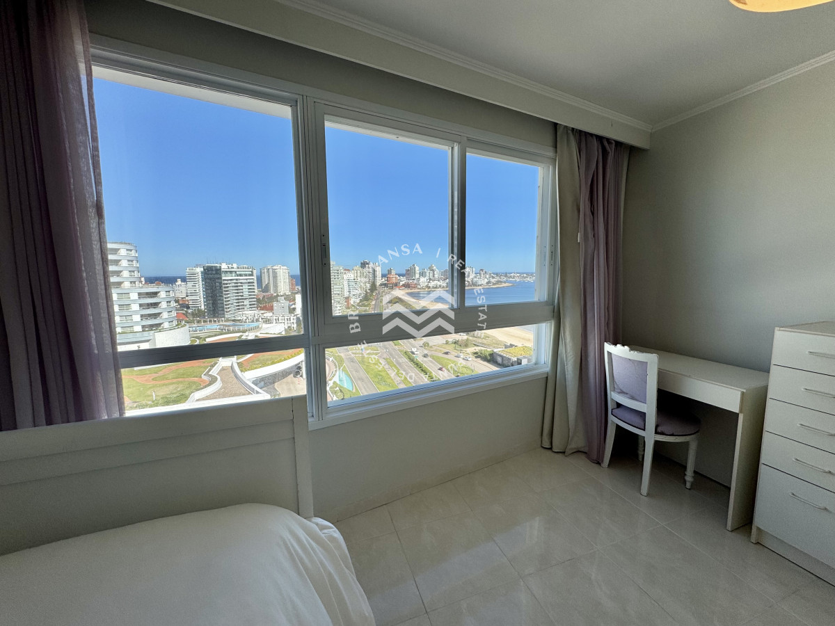 Apartamento ID.706 - VENTA APARTAMENTO MILLENIUM TOWER, ESQUINERO. 3 DORMITORIOS + DEPENDENCIA