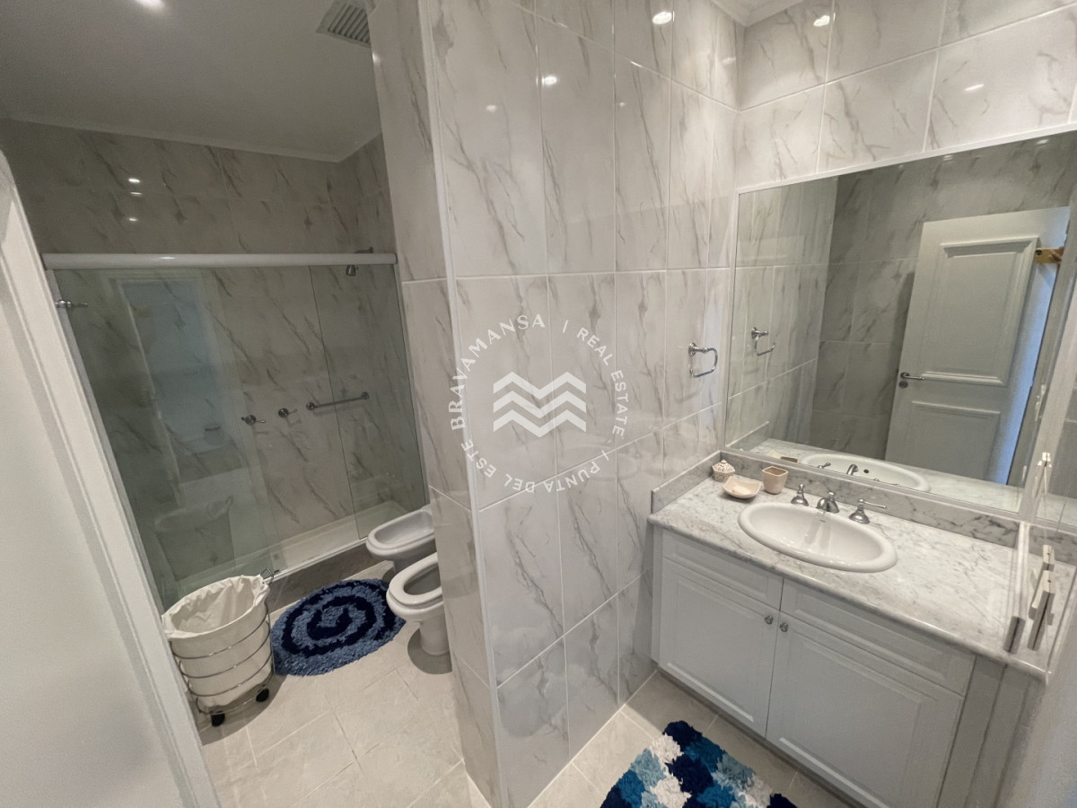 Apartamento ID.778 - Magnífico penthouse duplex en primera línea de Playa Mansa