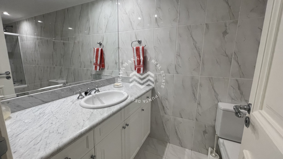 Apartamento ID.69 - Alquiler por temporada en Millenium Tower 3 dormitorios primera línea ESPECTACULAR