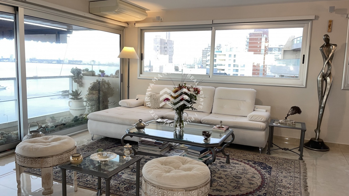 Apartamento ID.13 - Gran apartamento en el Puerto de Punta del Este con vista al Mar