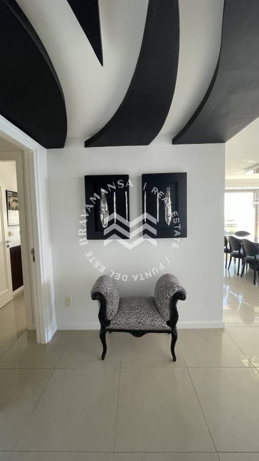 Apartamento ID.359 - ALQUILER Imperiale 3 dormitorios + servicio. Playa Brava