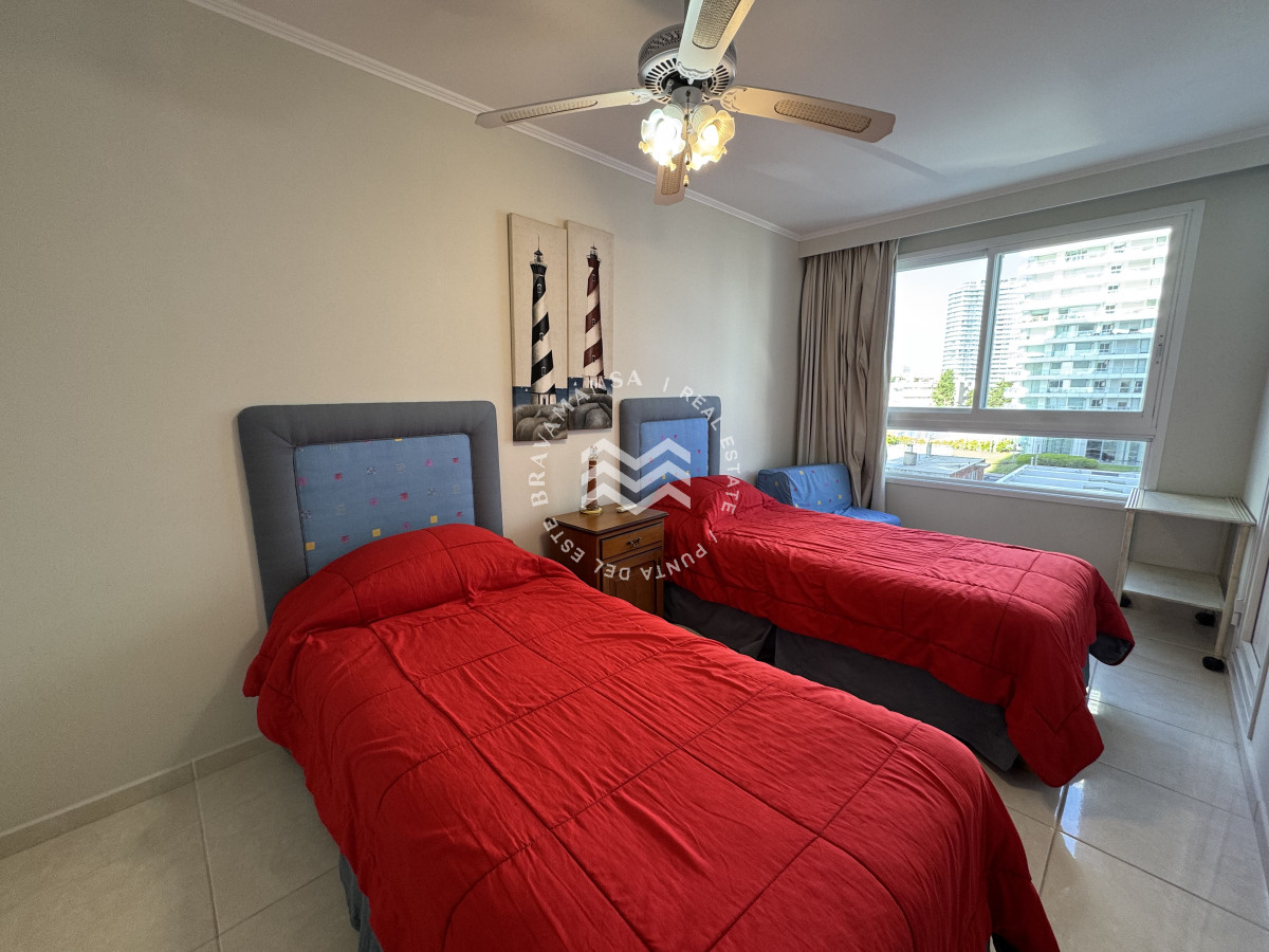 Apartamento ID.426 - Temporada 2026, Apto 2 dormitorios ensuite primera línea playa mansa