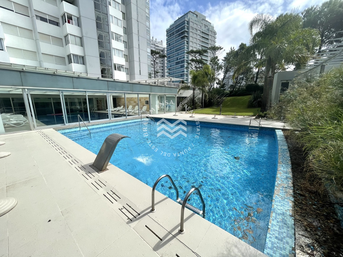 Apartamento ID.104 - ALQUILER TEMPORADA 2 dormitorios Playa Mansa frente al mar