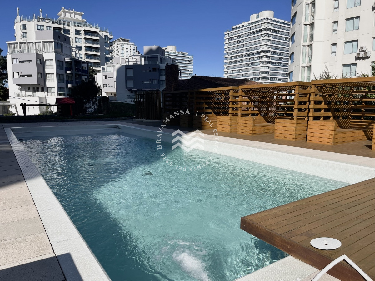 Apartamento ID.101 - VENTA 2 dormitorios con vista al mar en Playa Brava
