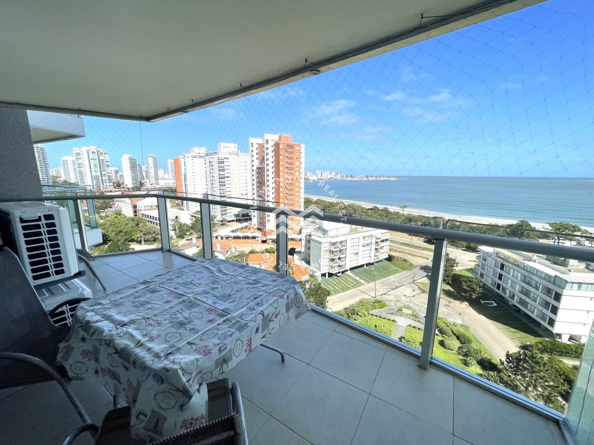 Apartamento ID.104 - ALQUILER TEMPORADA 2 dormitorios Playa Mansa frente al mar