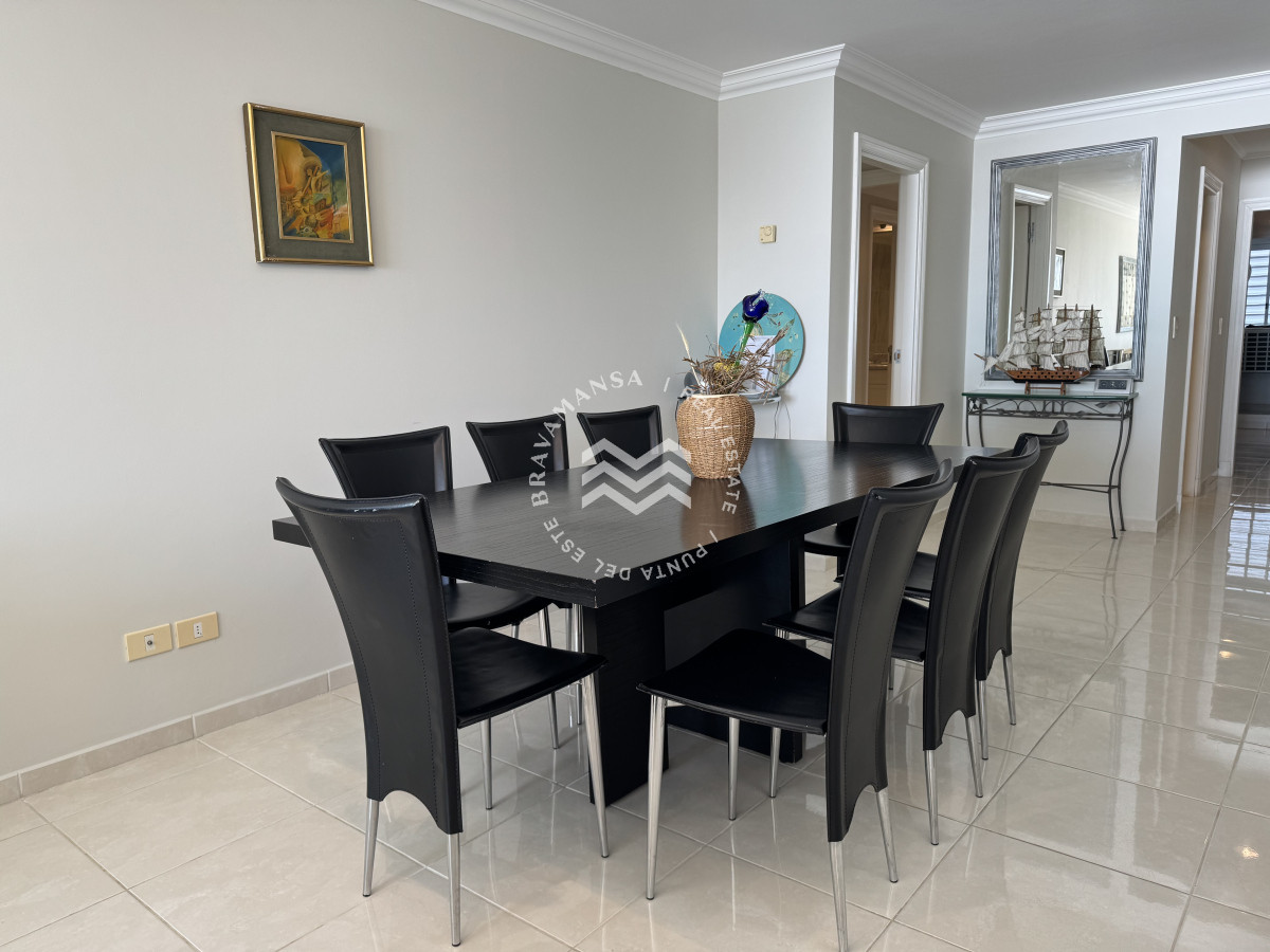 Apartamento ID.426 - Temporada 2026, Apto 2 dormitorios ensuite primera línea playa mansa