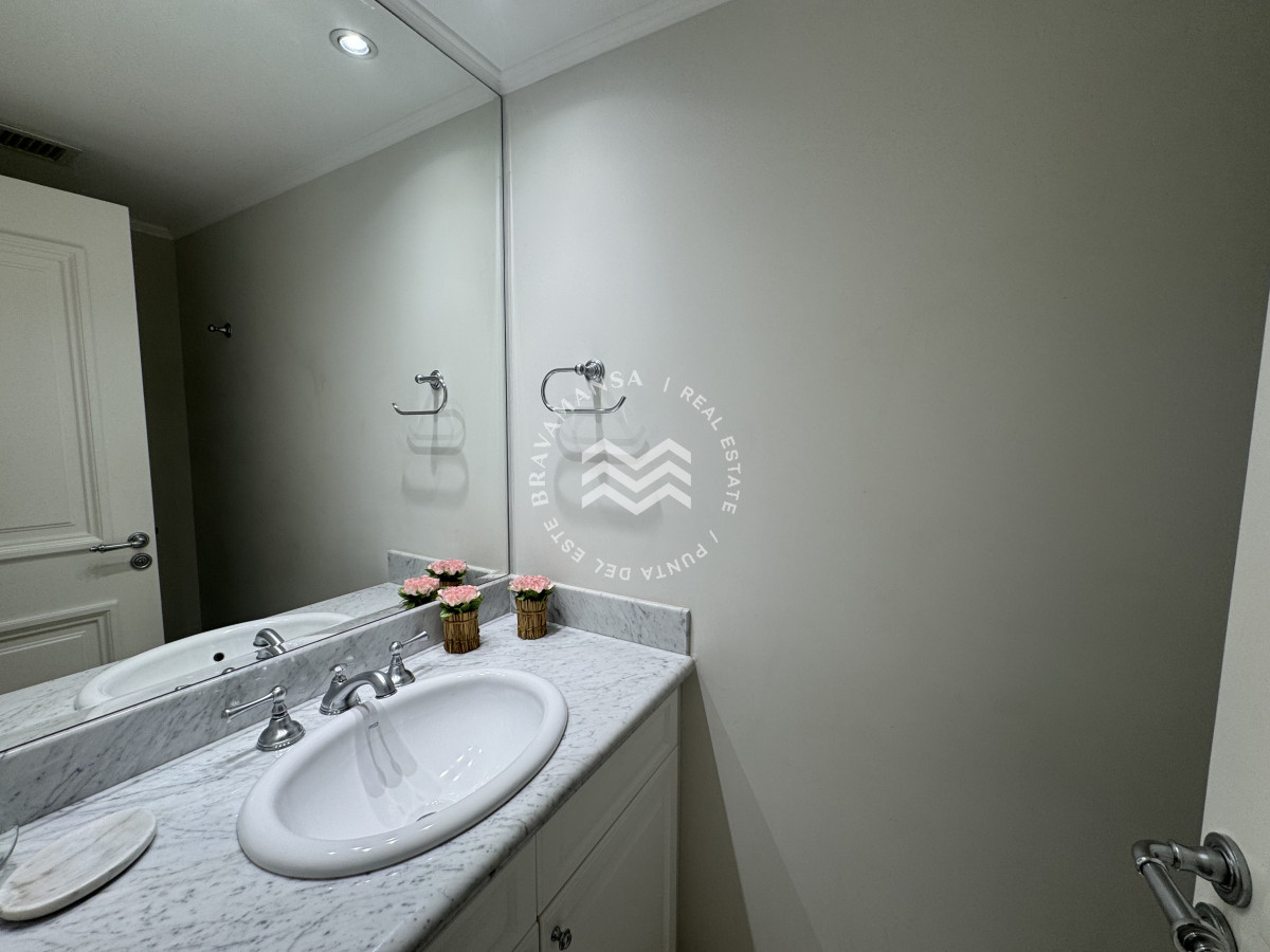 Apartamento ID.674 - ALQUILER TEMPORADA 2026 Primera línea, 2 suites frente al mar