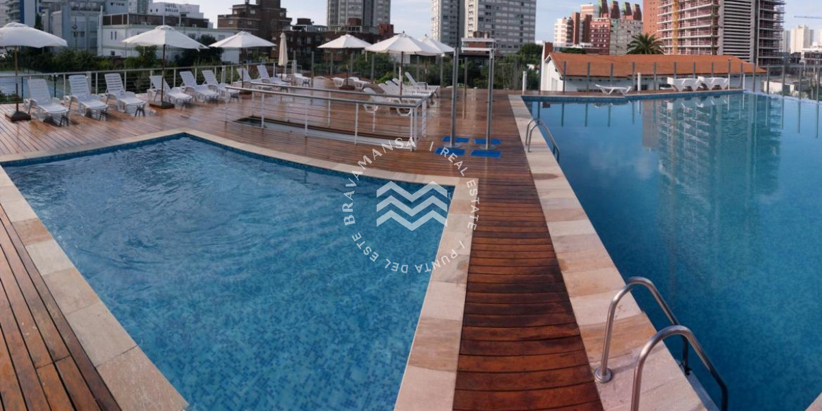 Apartamento ID.63 - VENTA Apto en Punta del Este 3 dormitorios 2 baños. Balcón con parrillero