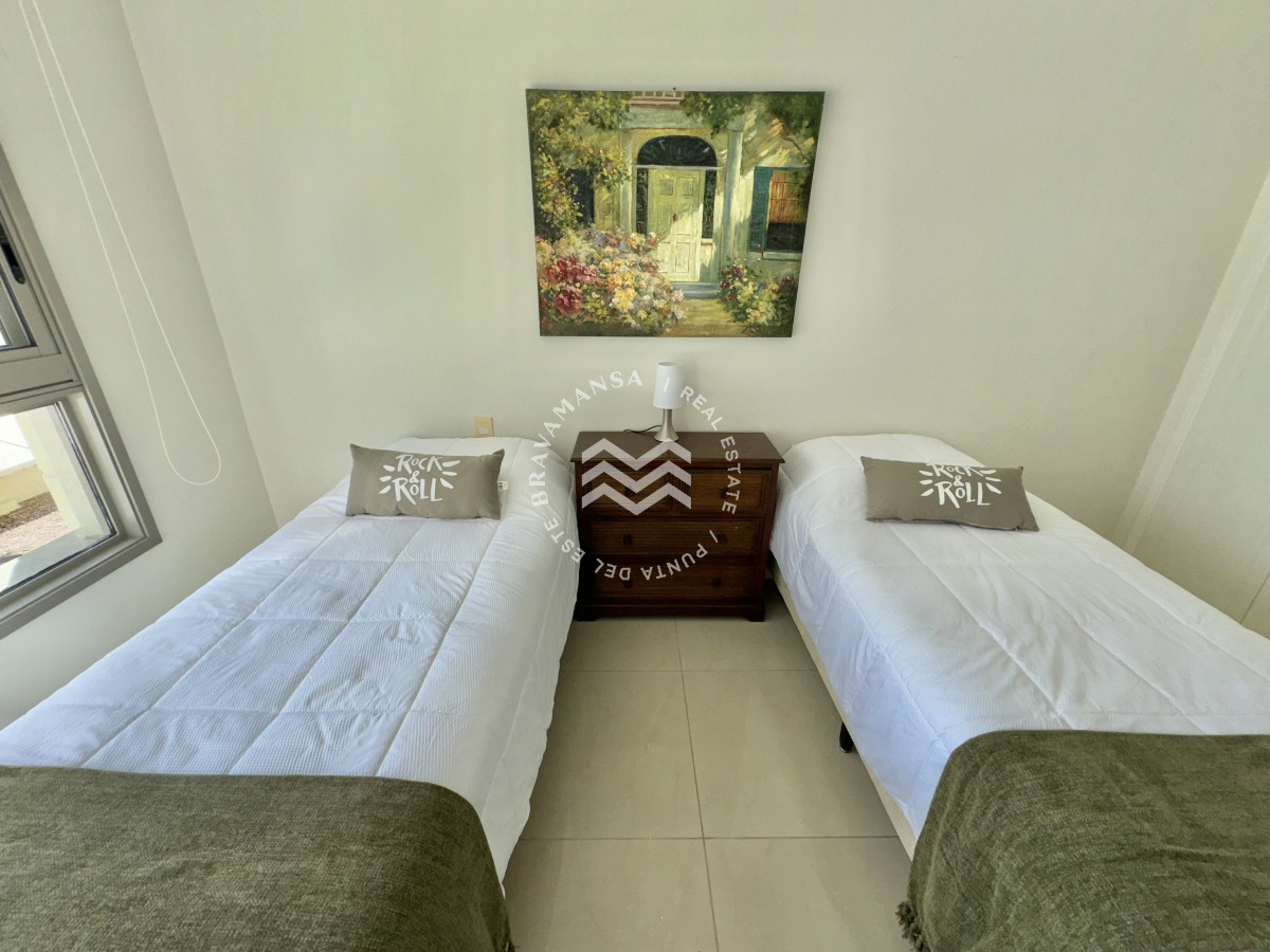 Apartamento ID.286 - VENTA apartamento 3 dormitorios en suite en Playa Brava primera línea