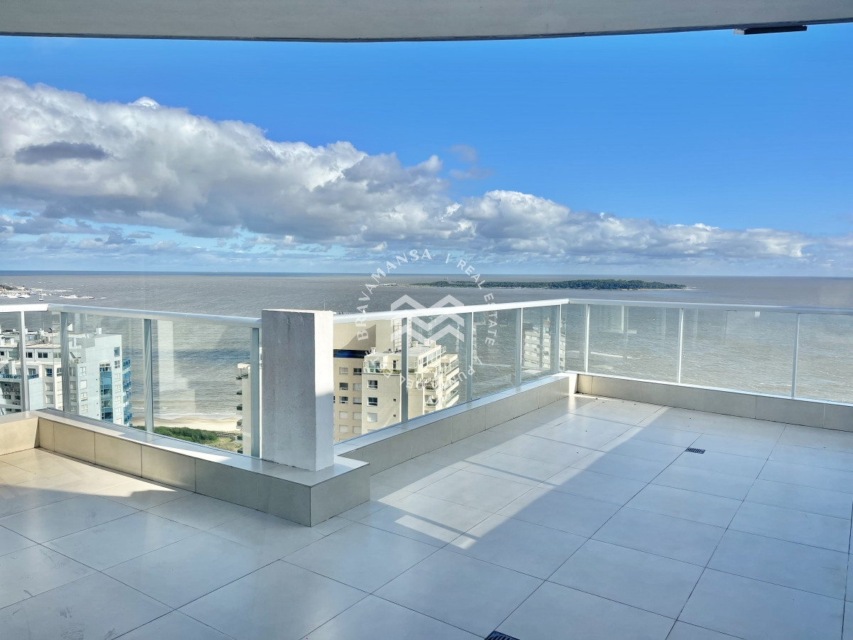 Apartamento ID.372 -  Penthouse duplex 3 dormitorios con vista al mar