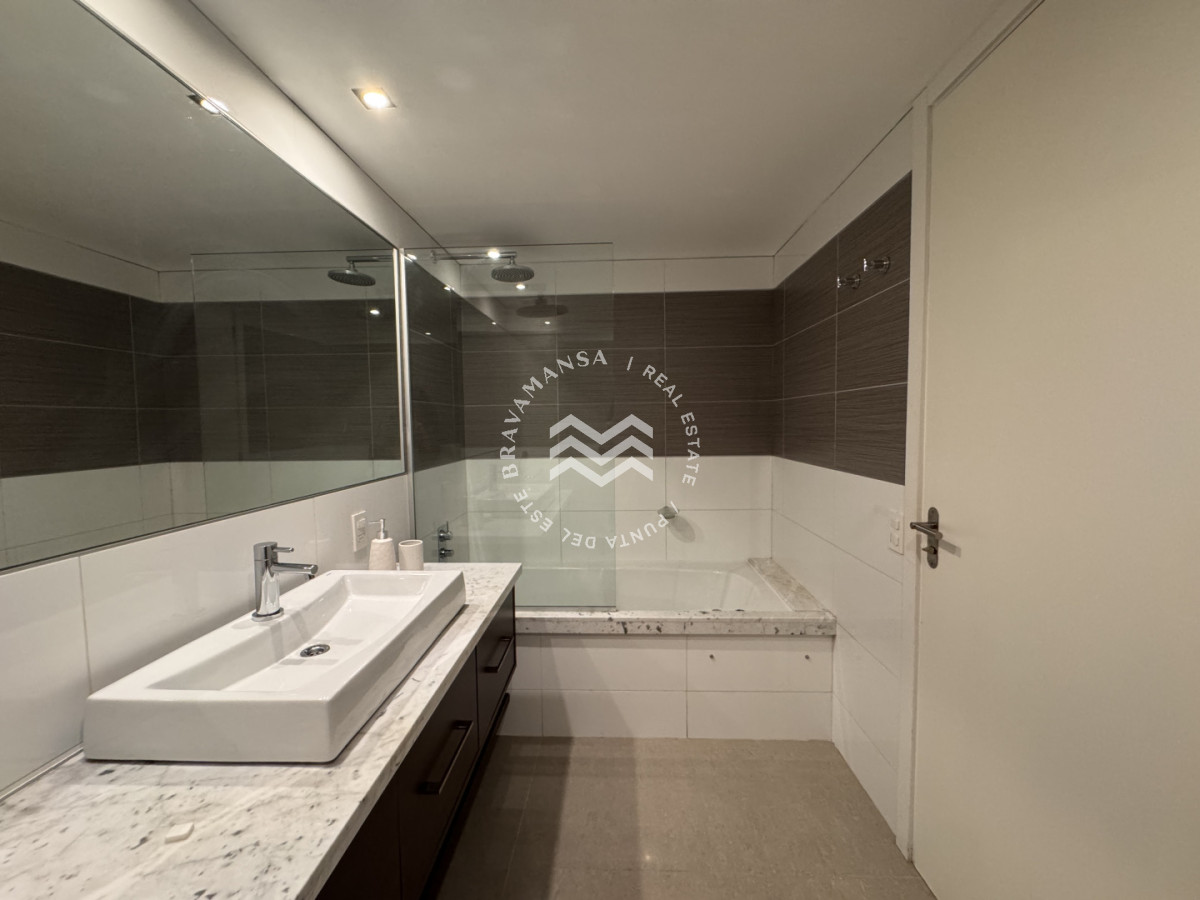 Apartamento ID.5 - VENTA 3 dormitorios + servicio en Torre ONE I