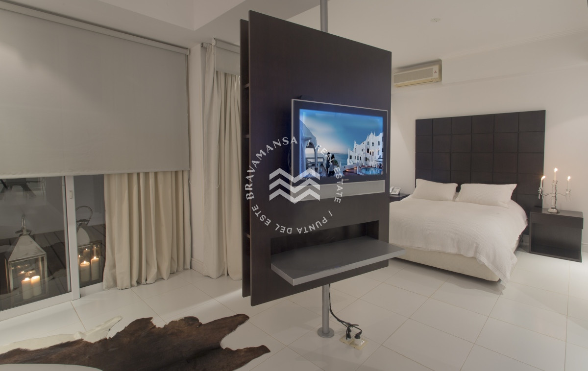 Apartamento ID.149 - Gran apartamento en primera línea parada 32 de Playa Brava