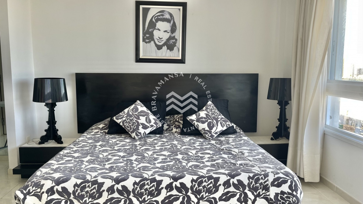 Apartamento ID.17 - Hermoso apartamento esquinero en primera línea Punta del Este